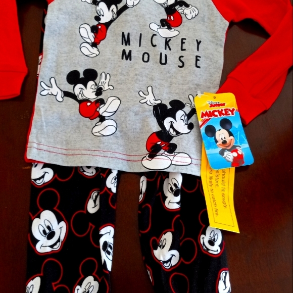 BRAND NEW MICKEY MOUSE SIZE 2T SLEEPWEAR - Picture 1 of 1